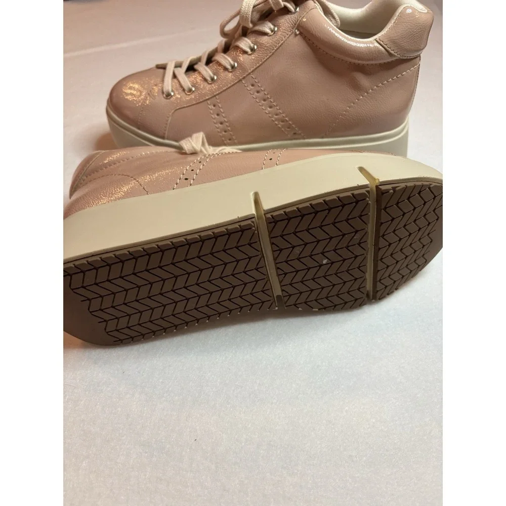 Naked Feet Women's Low Top Lace-Up Sneakers Baby Pink Solid Platform Sole